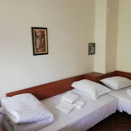 Cozy Maisonette Close To Center And Beach Апартаменты *
